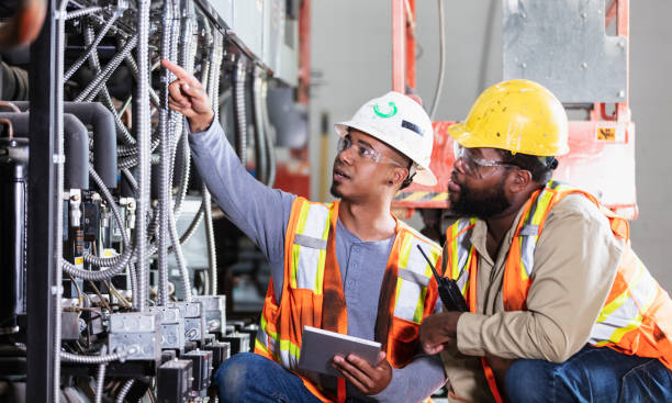 Best Affordable Emergency Electrician  in Dover, FL